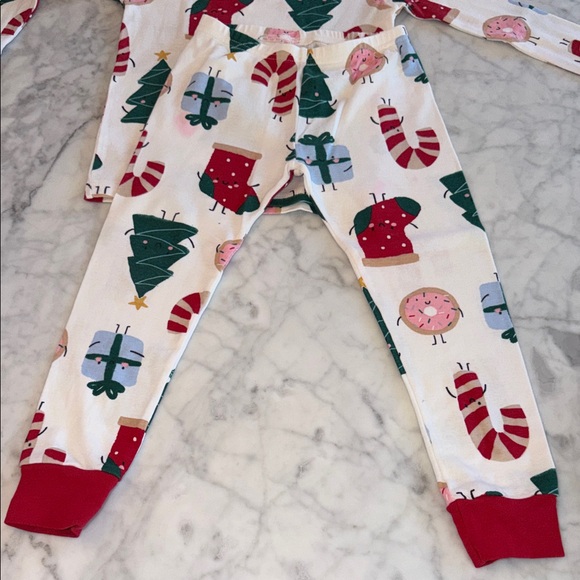 Carter's Holiday Pajama Set Bundle - Red and White 4T - Picture 7 of 14